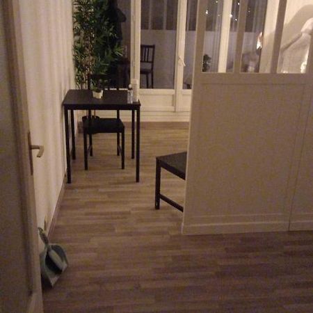 Апартаменты Lumineux Studio Avec Balcon / Cosy Flat With Balcony Вильжюиф Экстерьер фото