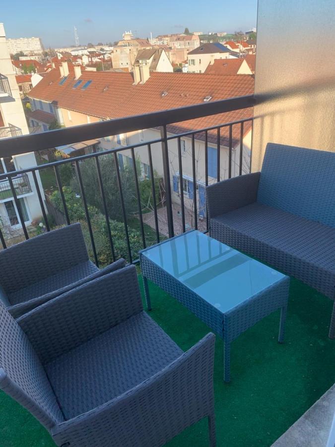 Апартаменты Lumineux Studio Avec Balcon / Cosy Flat With Balcony Вильжюиф Экстерьер фото